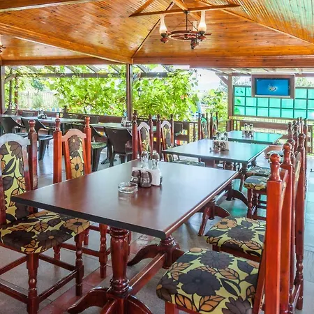 Stefanov 1 * Lozenets