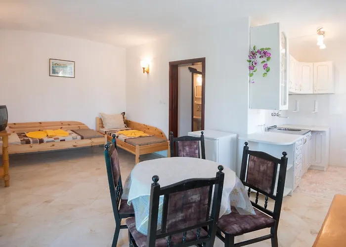 Stefanov 1 Hotel Lozenets